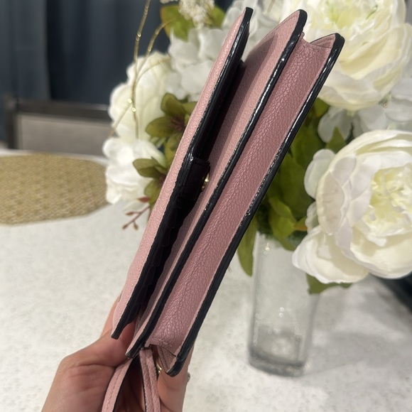 💕Victoria's Secret Leather Wristlet Wallets - Picture 4 of 11